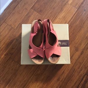 Clarks platform sandals